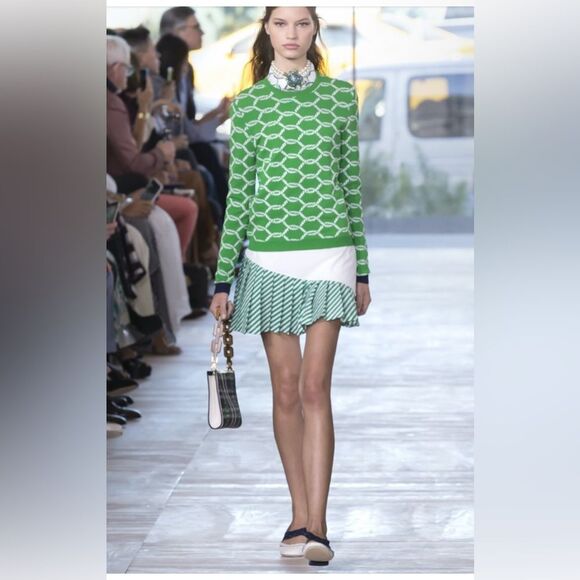 Preppy Punk Style Where Prep Goes Rogue! - Picture 9 of 15